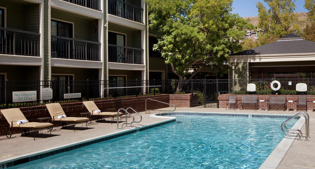 Courtyard San Francisco Larkspur Landing/Marin County Hotel Exterior photo